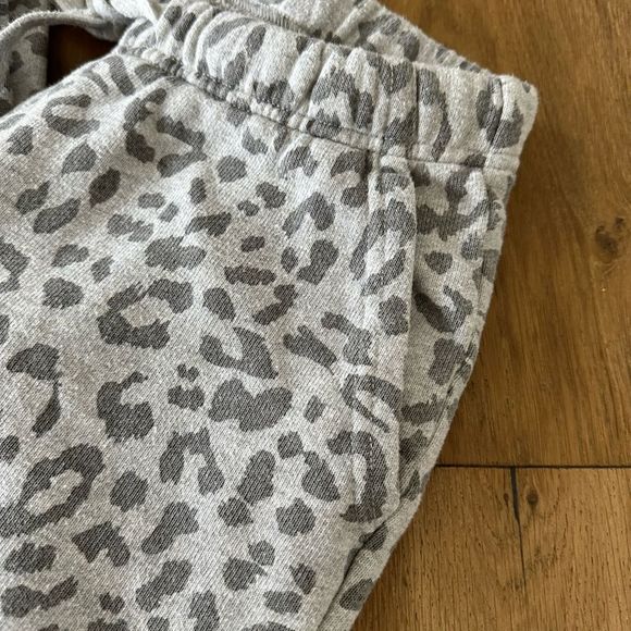 Aerie Capri Sweatpants - Picture 2 of 4